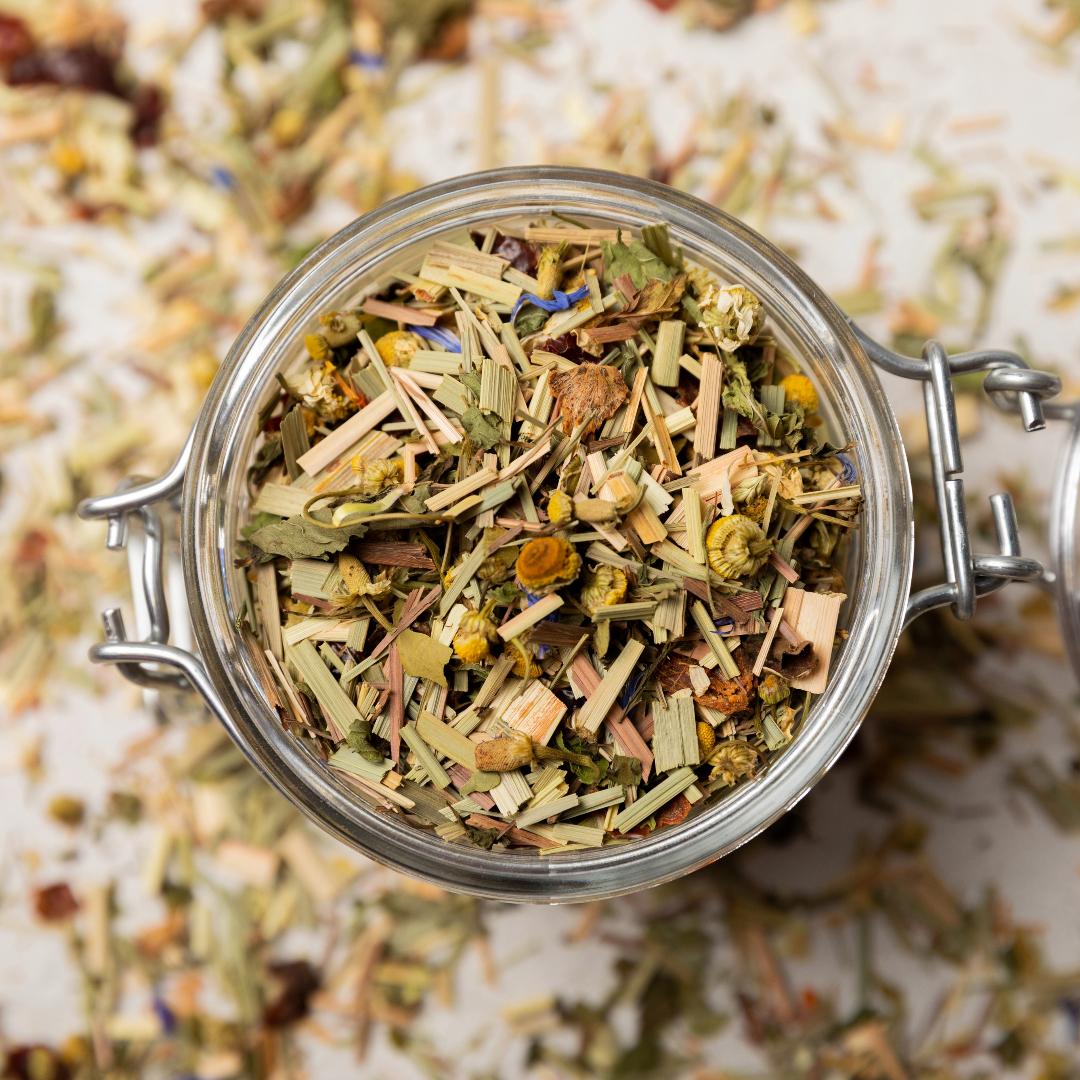 Guida alle tisane naturali: perché ci fanno stare bene?